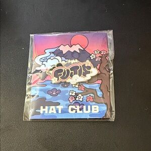HAT CLUB PIN